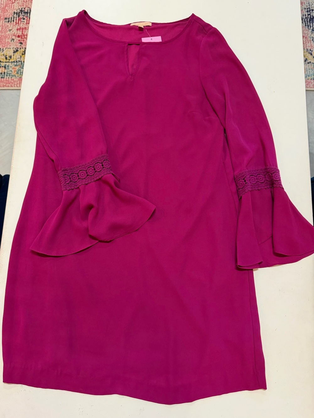Gibson Latimer Magenta Bell-Sleeve Shift Dress